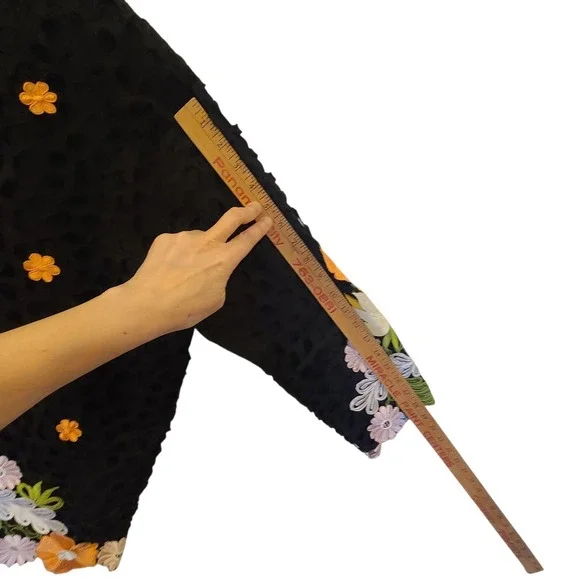 Vtg Queen Caro Of Honolulu Black Jacket Floral Embroidered Eyelet‎ Large Artsy - Picture 9 of 10